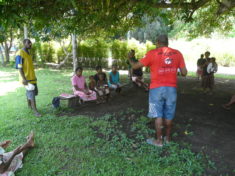 Health Assistant Denny Manvoi conducts a (dengue) KAP assessment in Vanuatu. 